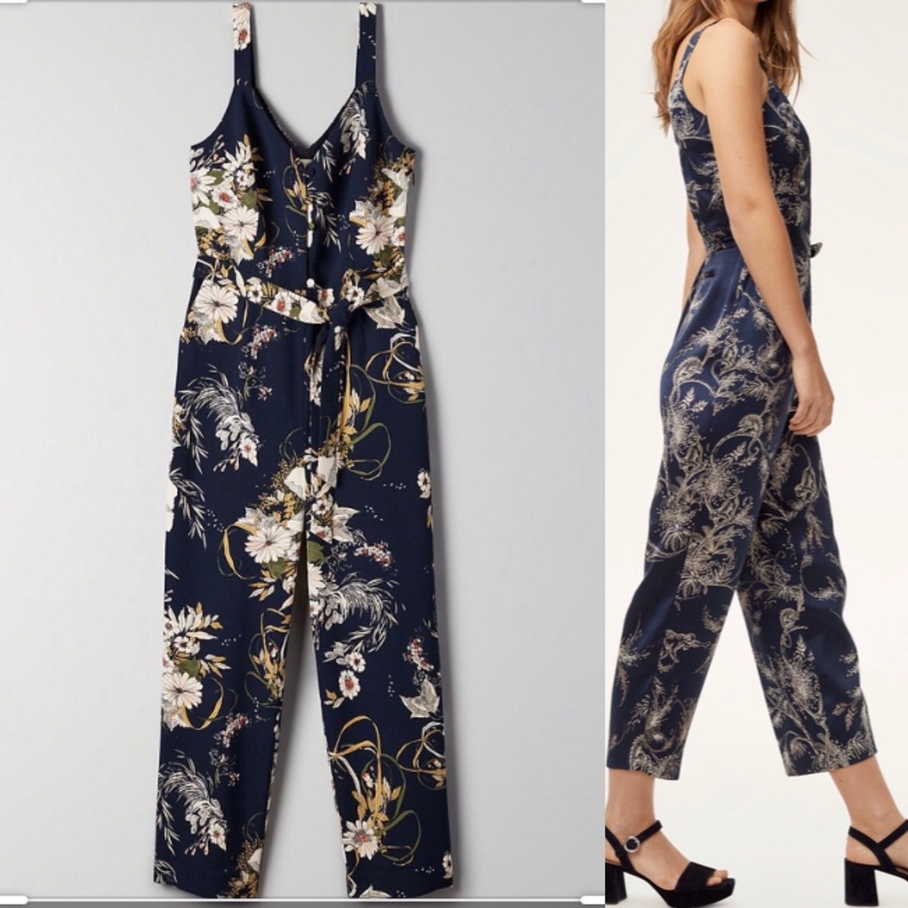 Aritzia Little moon petunia romper sz 6